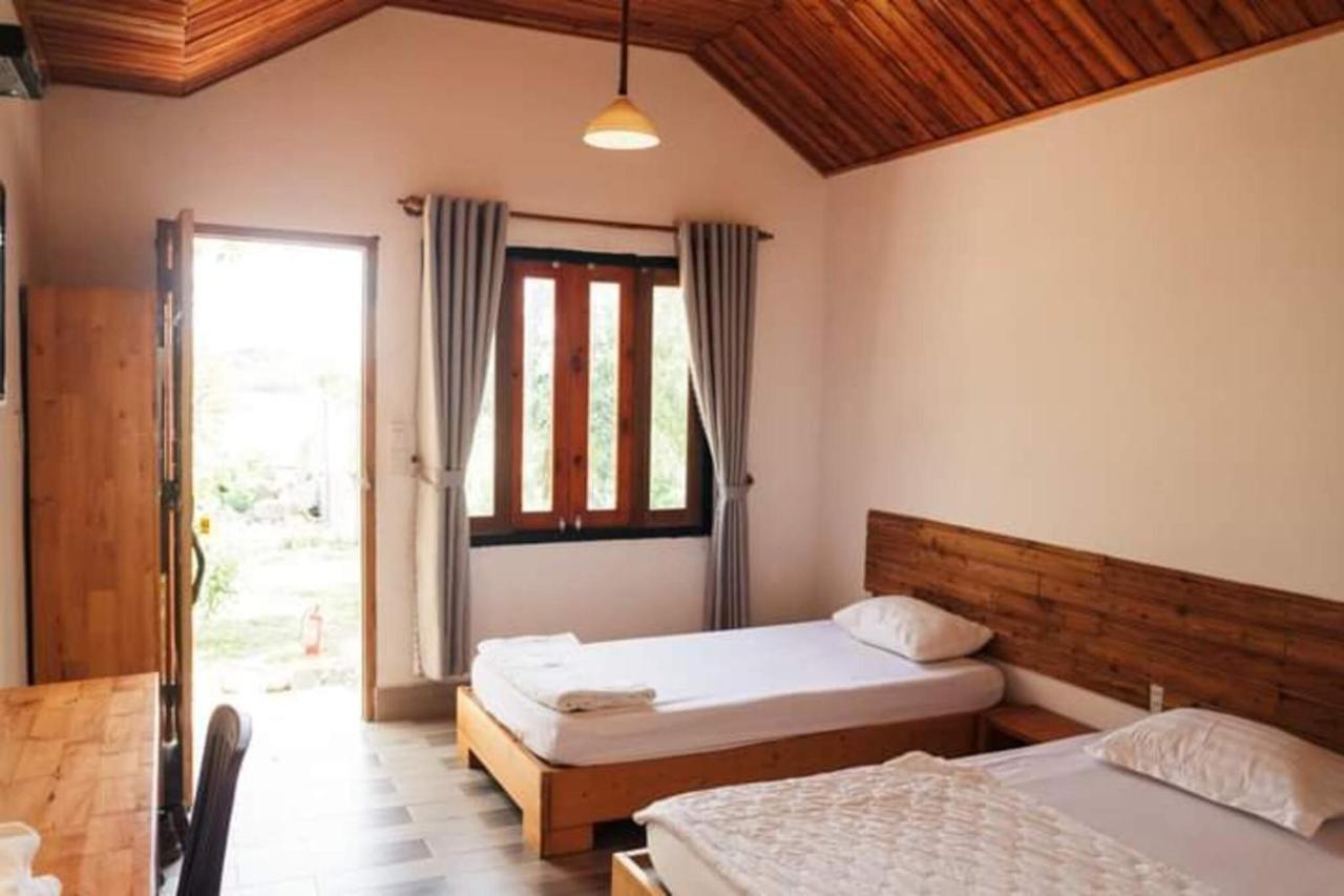 Villa Dao Hoa Vang Cam Ranh - Venuestay Екстер'єр фото
