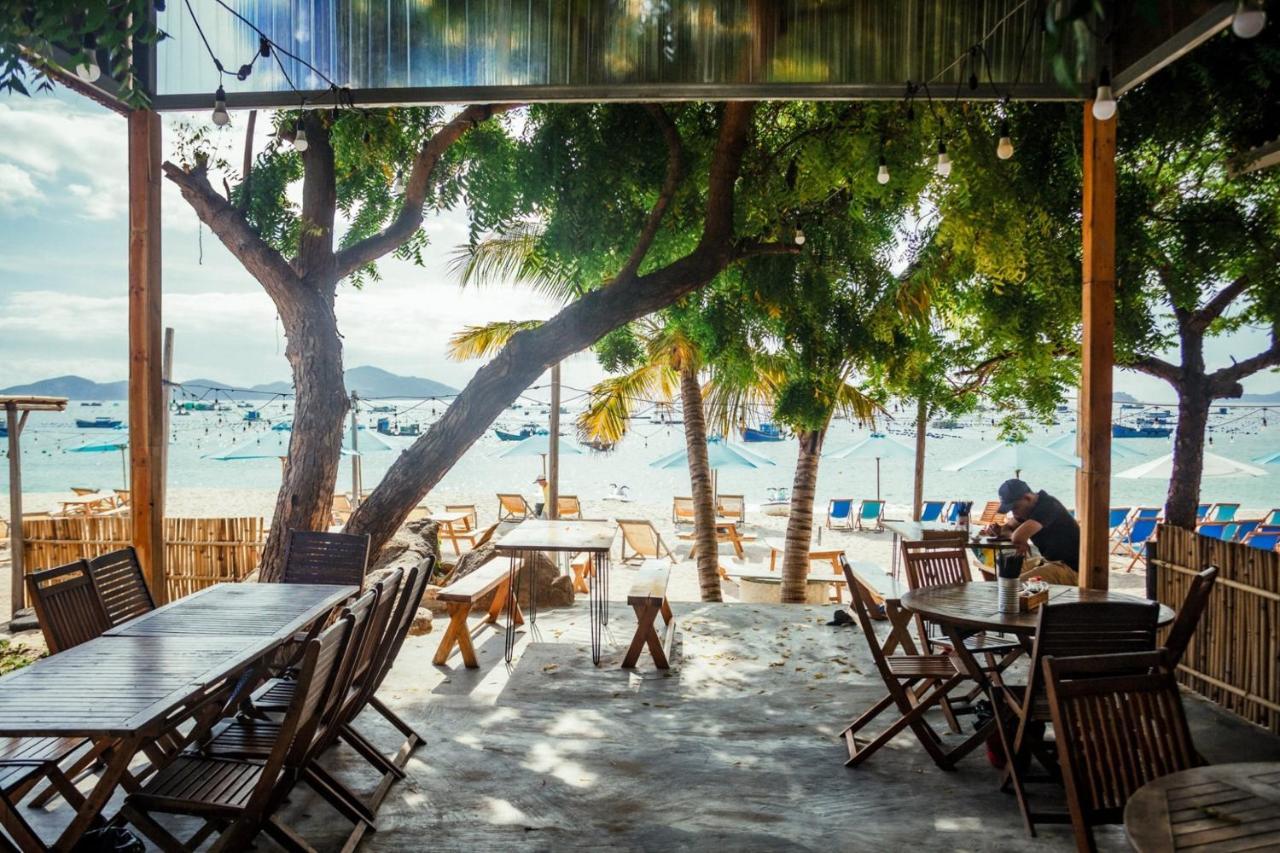 Villa Dao Hoa Vang Cam Ranh - Venuestay Екстер'єр фото